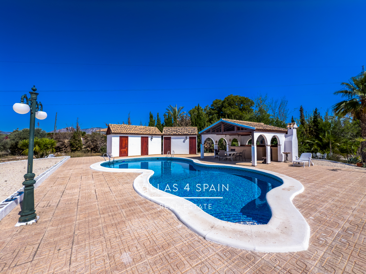 Resale - 12 Bedroom 6 bathroom villa with private pool in crevillente - Partida Ampla - Alicante Resale - 12 Bedroom 6 bathroom villa with private pool in crevillente - Partida Ampla - Alicante