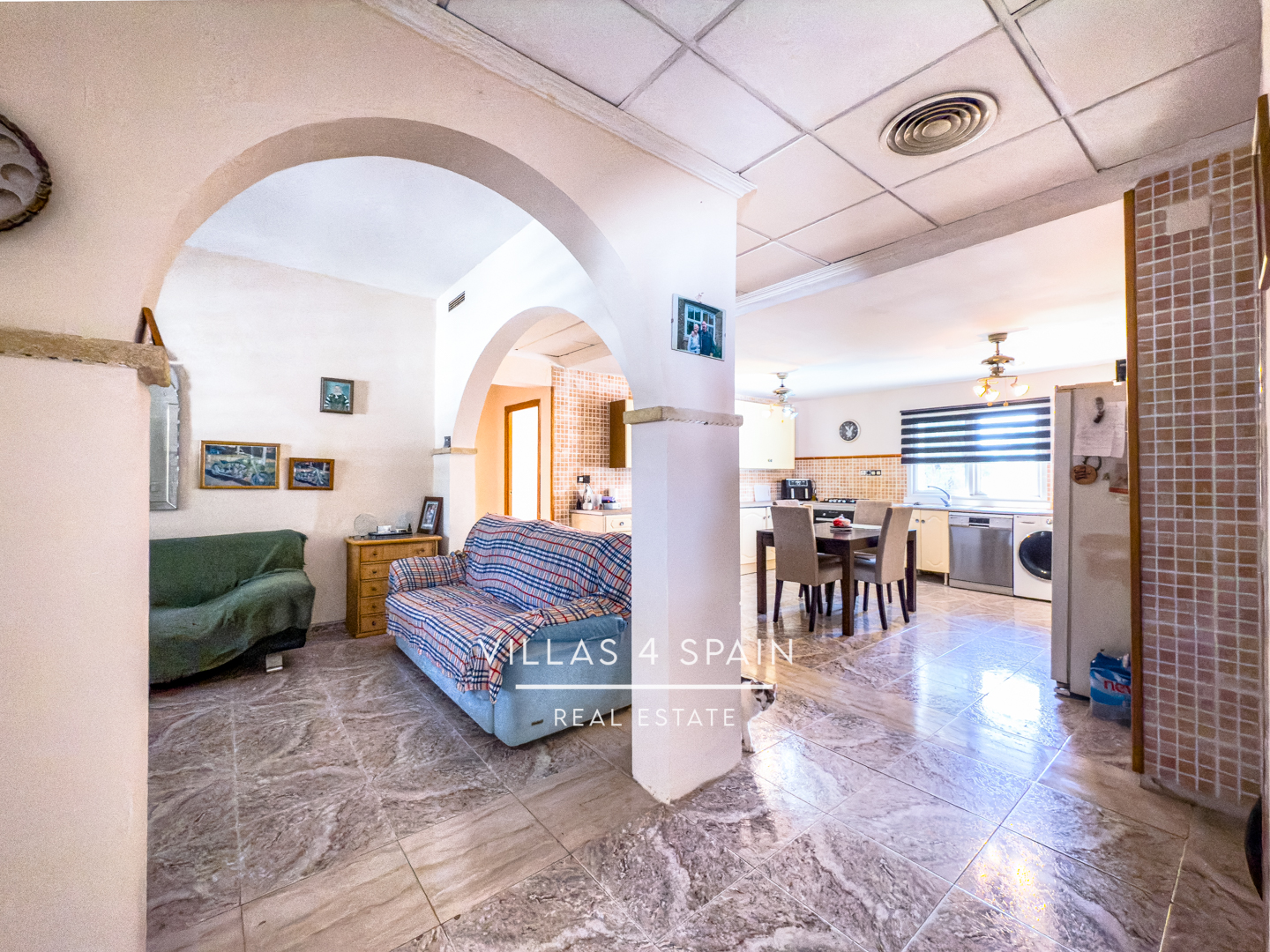 Resale - 12 Bedroom 6 bathroom villa with private pool in crevillente - Partida Ampla - Alicante Resale - 12 Bedroom 6 bathroom villa with private pool in crevillente - Partida Ampla - Alicante