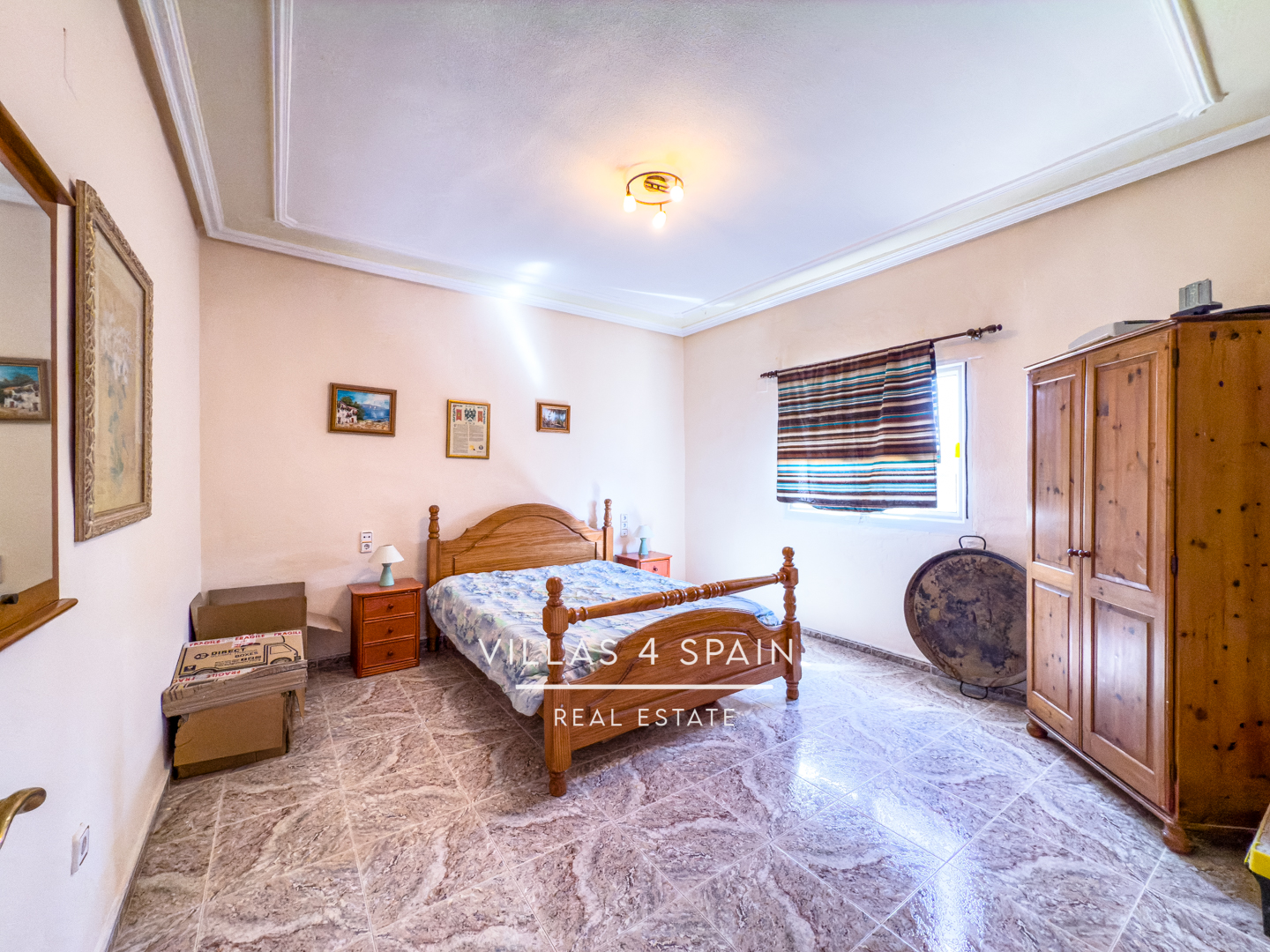 Resale - 12 Bedroom 6 bathroom villa with private pool in crevillente - Partida Ampla - Alicante Resale - 12 Bedroom 6 bathroom villa with private pool in crevillente - Partida Ampla - Alicante