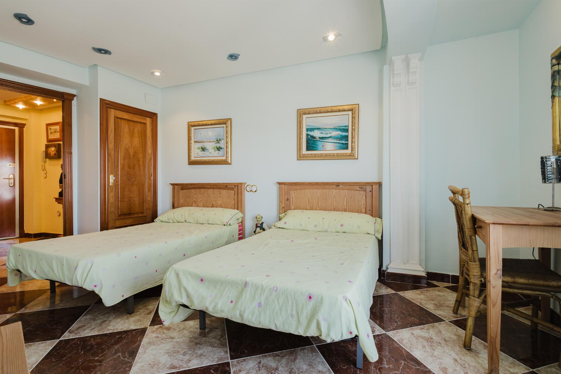 Resale - 3 Bedroom 2 Bathroom Apartamento in Torrevieja - PLAYA NAUFRAGOS - Alicante Resale - 3 Bedroom 2 Bathroom Apartamento in Torrevieja - PLAYA NAUFRAGOS - Alicante