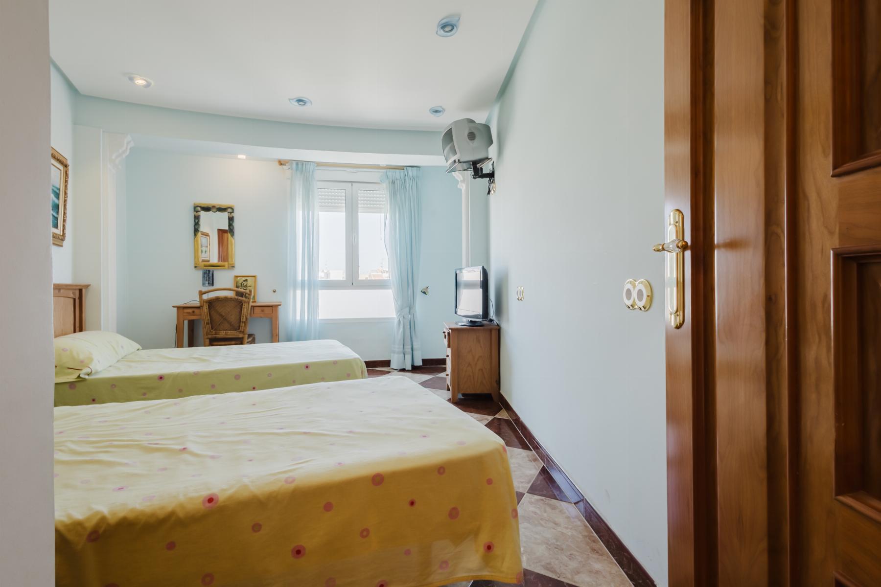 Resale - 3 Bedroom 2 Bathroom Apartamento in Torrevieja - PLAYA NAUFRAGOS - Alicante Resale - 3 Bedroom 2 Bathroom Apartamento in Torrevieja - PLAYA NAUFRAGOS - Alicante