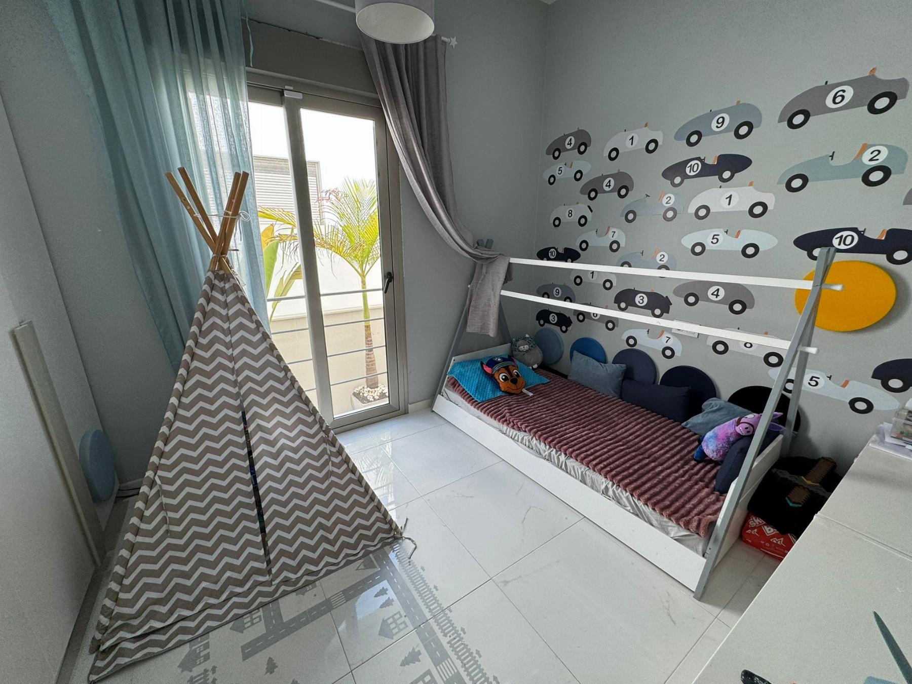 Resale - 5 Bedroom 4 Bathroom Chalet in Orihuela Costa - Villamartin - Alicante Resale - 5 Bedroom 4 Bathroom Chalet in Orihuela Costa - Villamartin - Alicante