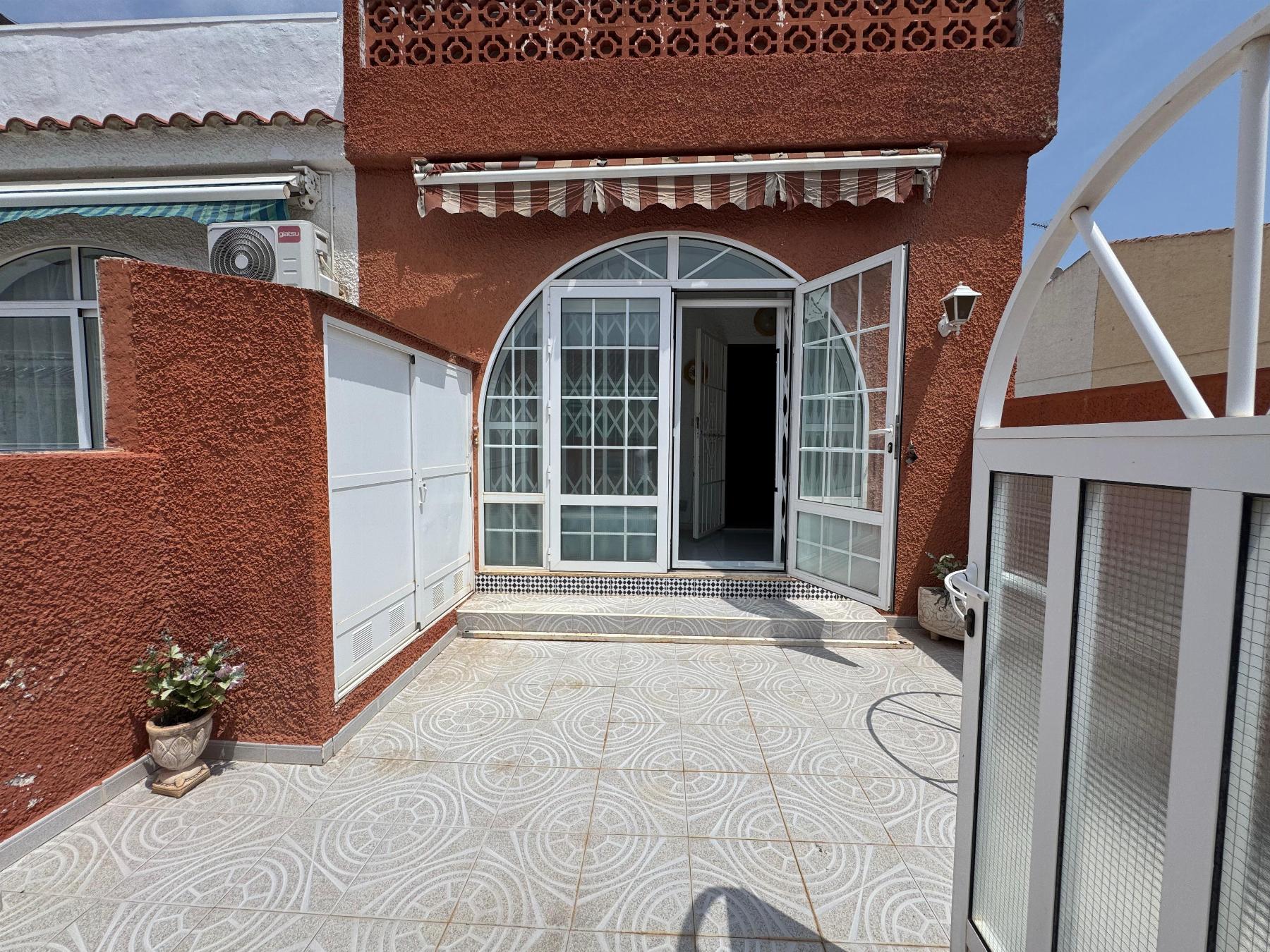 Resale - 2 Bedroom 2 Bathroom Chalet in Torrevieja - URB SAN LUIS - Alicante Resale - 2 Bedroom 2 Bathroom Chalet in Torrevieja - URB SAN LUIS - Alicante
