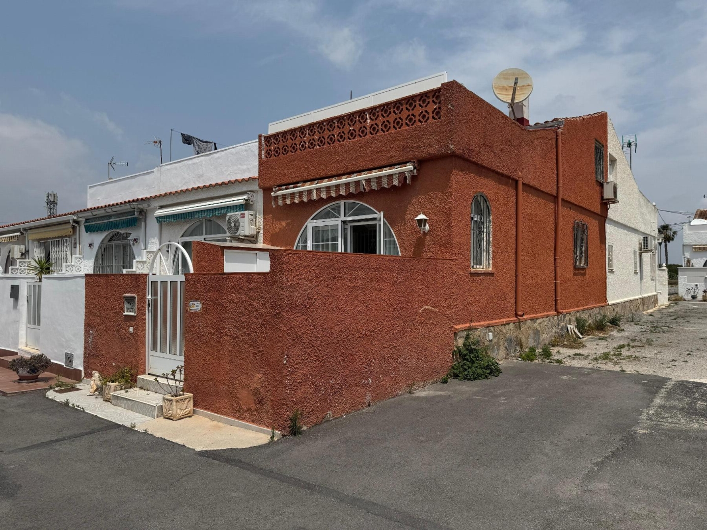 2 Bedroom 2 Bathroom Chalet in Torrevieja