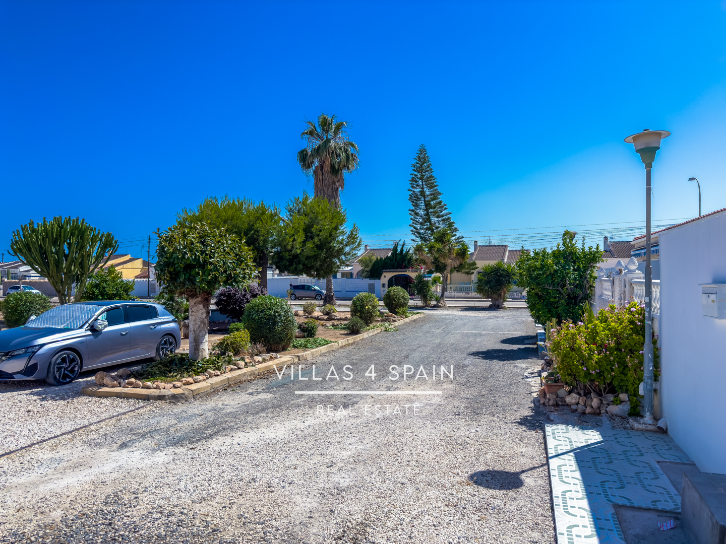Resale - 2 Bedroom 1 bathroom Fully Renovated Town house with front garden in Torrevieja, San Luis - calle Zarauz - Alicante Resale - 2 Bedroom 1 bathroom Fully Renovated Town house with front garden in Torrevieja, San Luis - calle Zarauz - Alicante