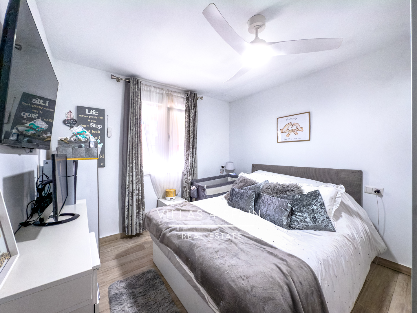 Resale - 2 Bedroom 1 bathroom Fully Renovated Town house with front garden in Torrevieja, San Luis - calle Zarauz - Alicante Resale - 2 Bedroom 1 bathroom Fully Renovated Town house with front garden in Torrevieja, San Luis - calle Zarauz - Alicante