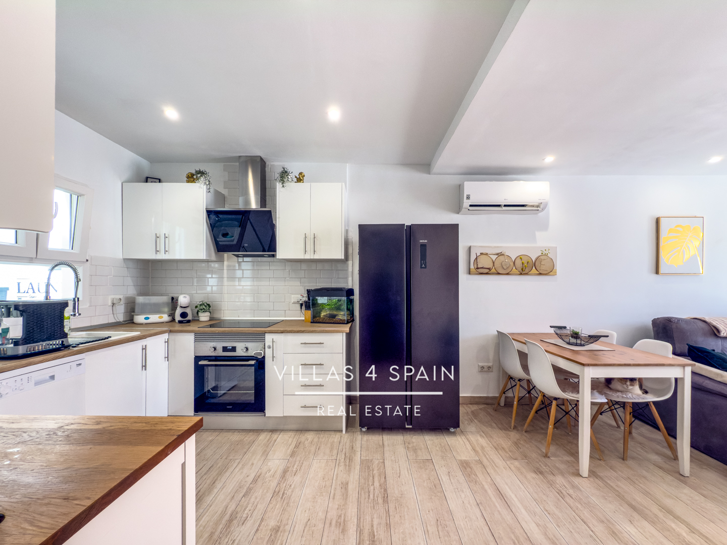 Resale - 2 Bedroom 1 bathroom Fully Renovated Town house with front garden in Torrevieja, San Luis - calle Zarauz - Alicante Resale - 2 Bedroom 1 bathroom Fully Renovated Town house with front garden in Torrevieja, San Luis - calle Zarauz - Alicante