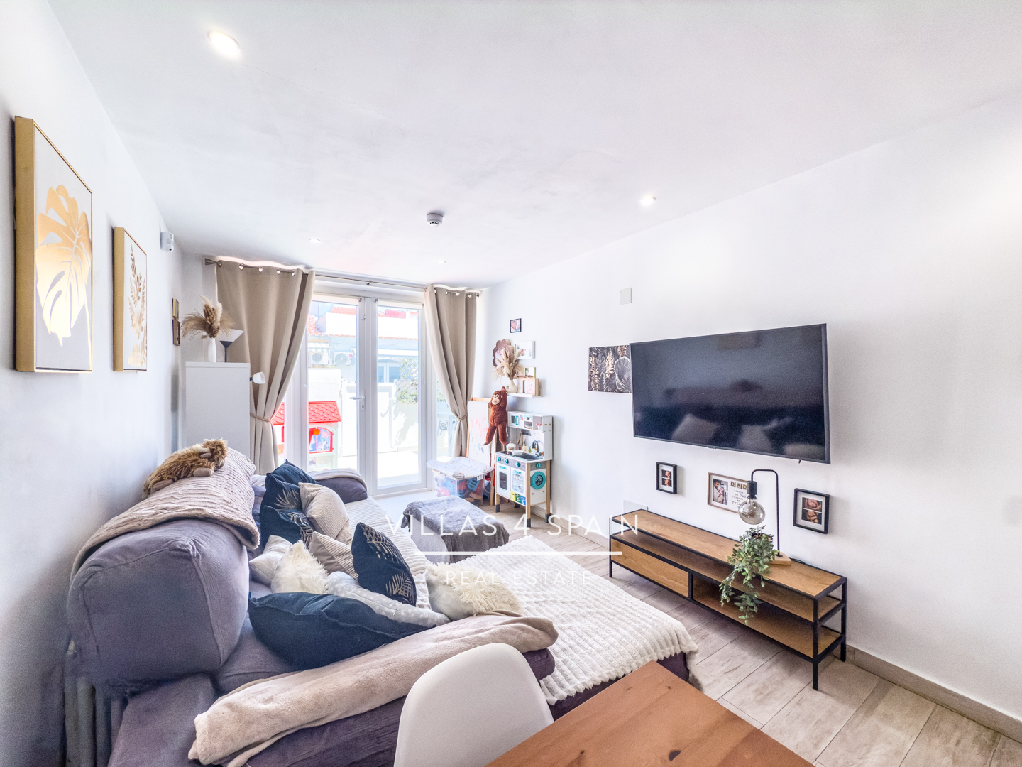 Resale - 2 Bedroom 1 bathroom Fully Renovated Town house with front garden in Torrevieja, San Luis - calle Zarauz - Alicante Resale - 2 Bedroom 1 bathroom Fully Renovated Town house with front garden in Torrevieja, San Luis - calle Zarauz - Alicante