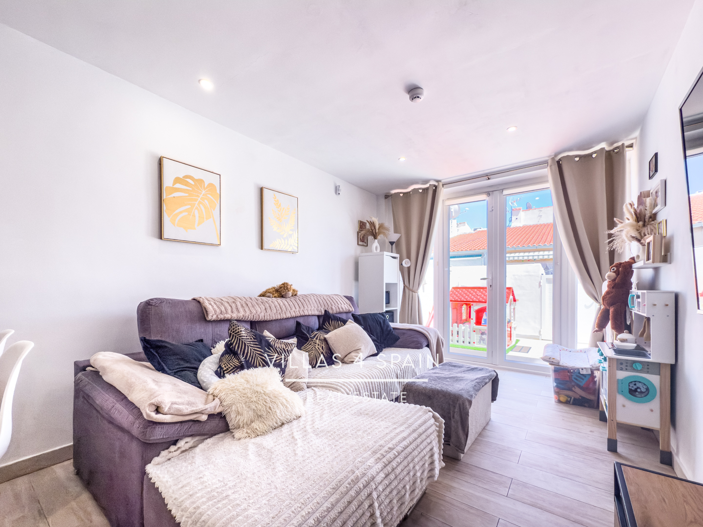Resale - 2 Bedroom 1 bathroom Fully Renovated Town house with front garden in Torrevieja, San Luis - calle Zarauz - Alicante Resale - 2 Bedroom 1 bathroom Fully Renovated Town house with front garden in Torrevieja, San Luis - calle Zarauz - Alicante