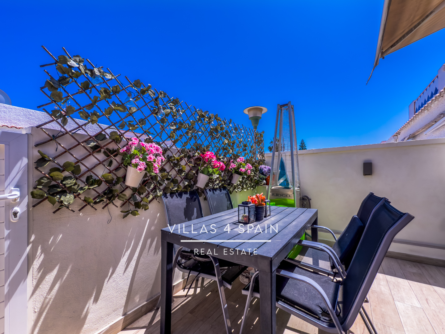 Resale - 2 Bedroom 1 bathroom Fully Renovated Town house with front garden in Torrevieja, San Luis - calle Zarauz - Alicante Resale - 2 Bedroom 1 bathroom Fully Renovated Town house with front garden in Torrevieja, San Luis - calle Zarauz - Alicante