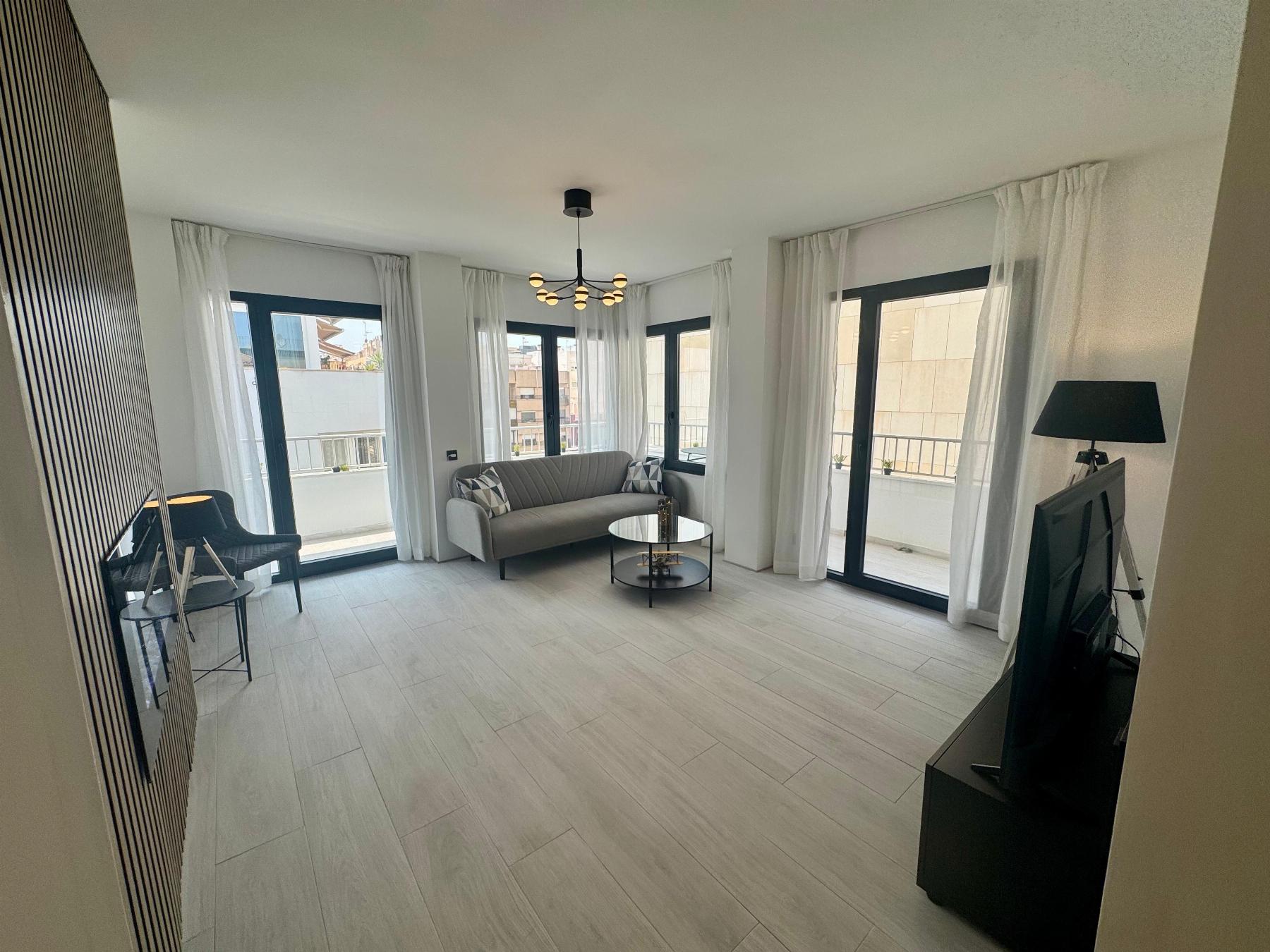 Resale - 3 Bedroom 2 Bathroom Apartamento in Torrevieja - CLUB NAUTICO TORREVIEJA - Alicante Resale - 3 Bedroom 2 Bathroom Apartamento in Torrevieja - CLUB NAUTICO TORREVIEJA - Alicante