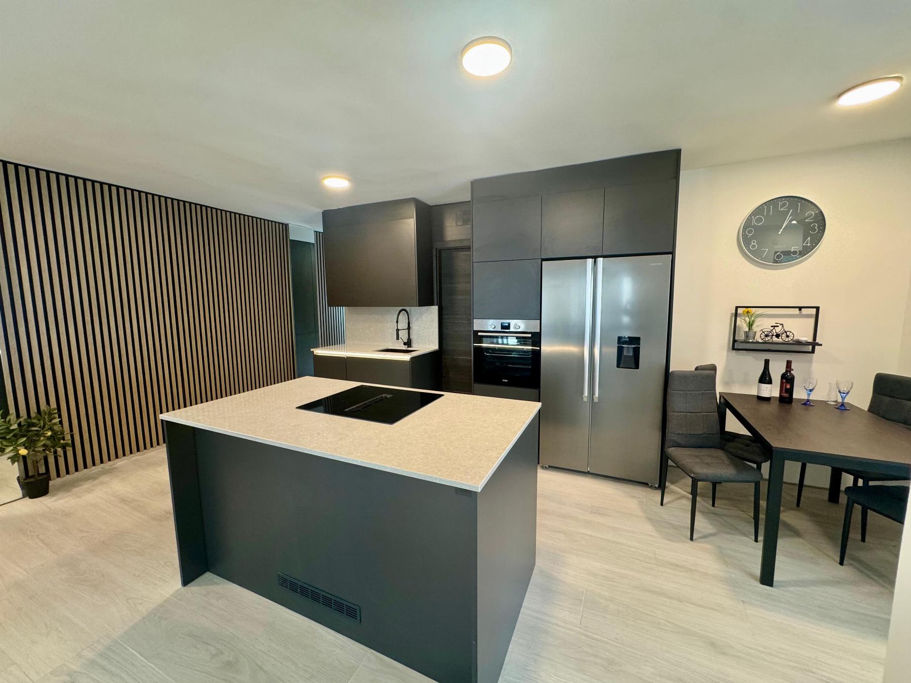 Resale - 3 Bedroom 2 Bathroom Apartamento in Torrevieja - CLUB NAUTICO TORREVIEJA - Alicante Resale - 3 Bedroom 2 Bathroom Apartamento in Torrevieja - CLUB NAUTICO TORREVIEJA - Alicante