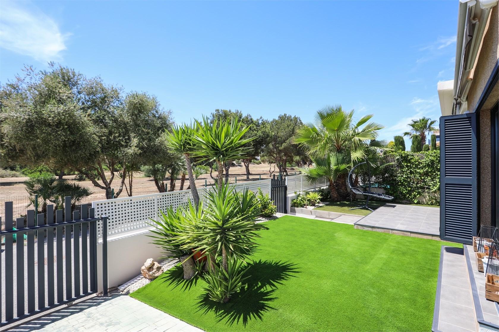 Sold - 3 Bedroom 2 Bathroom Chalet in Orihuela Costa - La Zenia - Alicante Sold - 3 Bedroom 2 Bathroom Chalet in Orihuela Costa - La Zenia - Alicante
