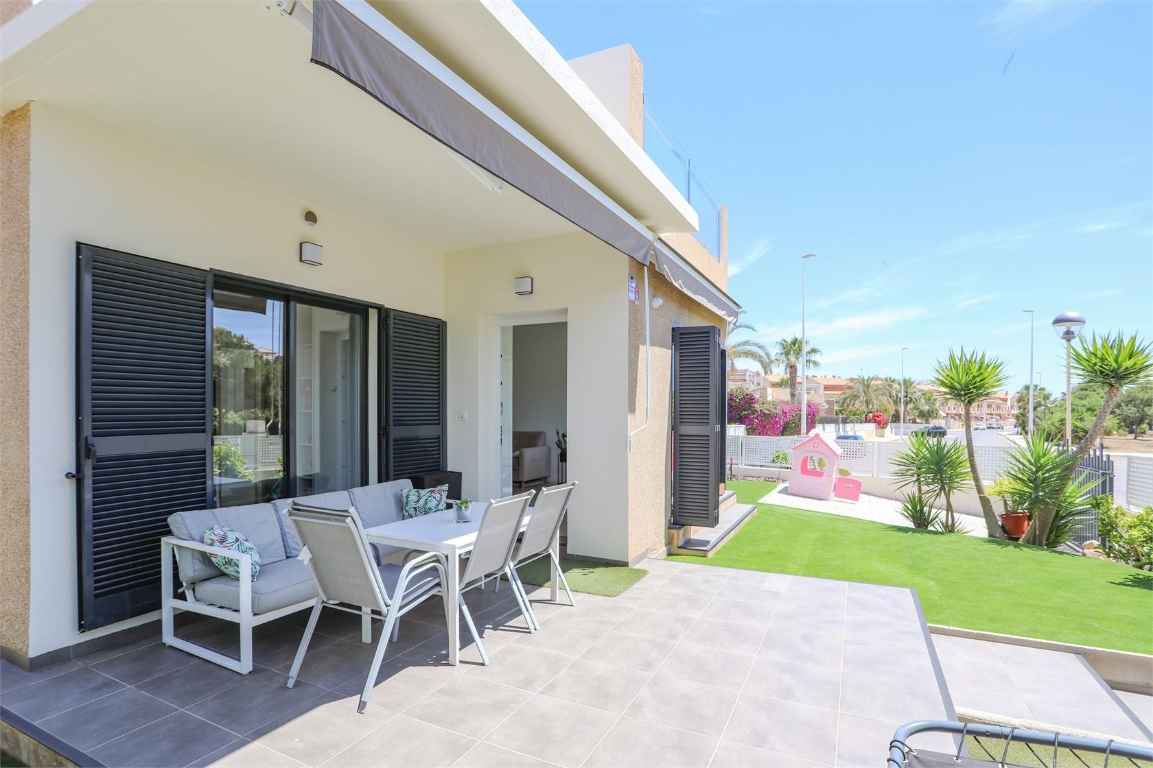 Sold - 3 Bedroom 2 Bathroom Chalet in Orihuela Costa - La Zenia - Alicante Sold - 3 Bedroom 2 Bathroom Chalet in Orihuela Costa - La Zenia - Alicante