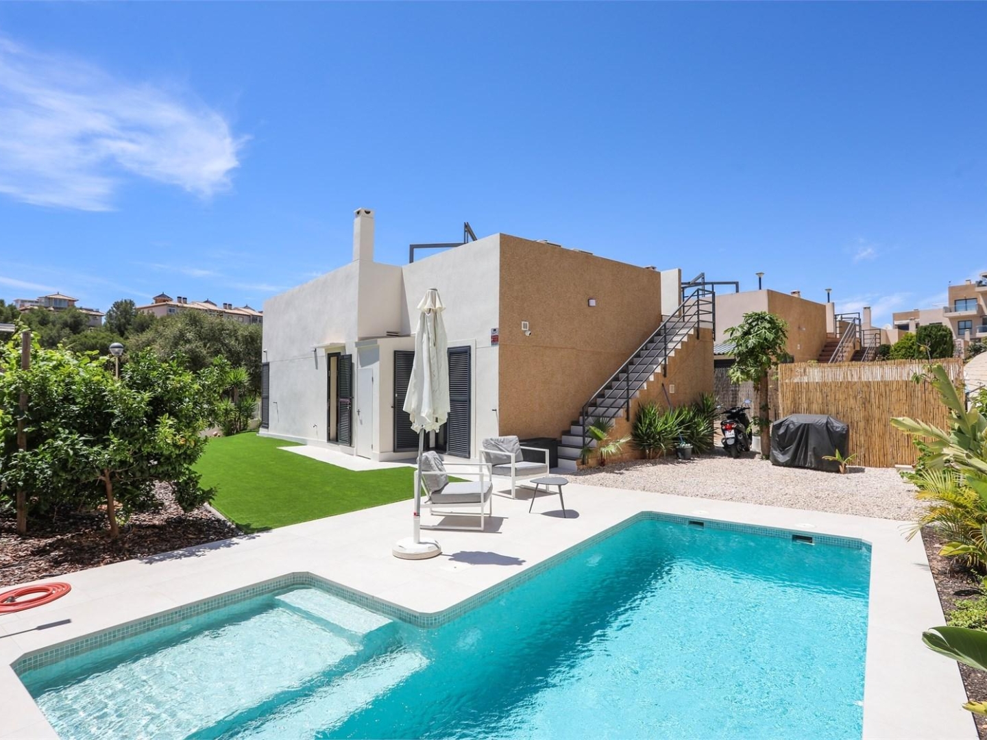 3 Bedroom 2 Bathroom Chalet in Orihuela Costa