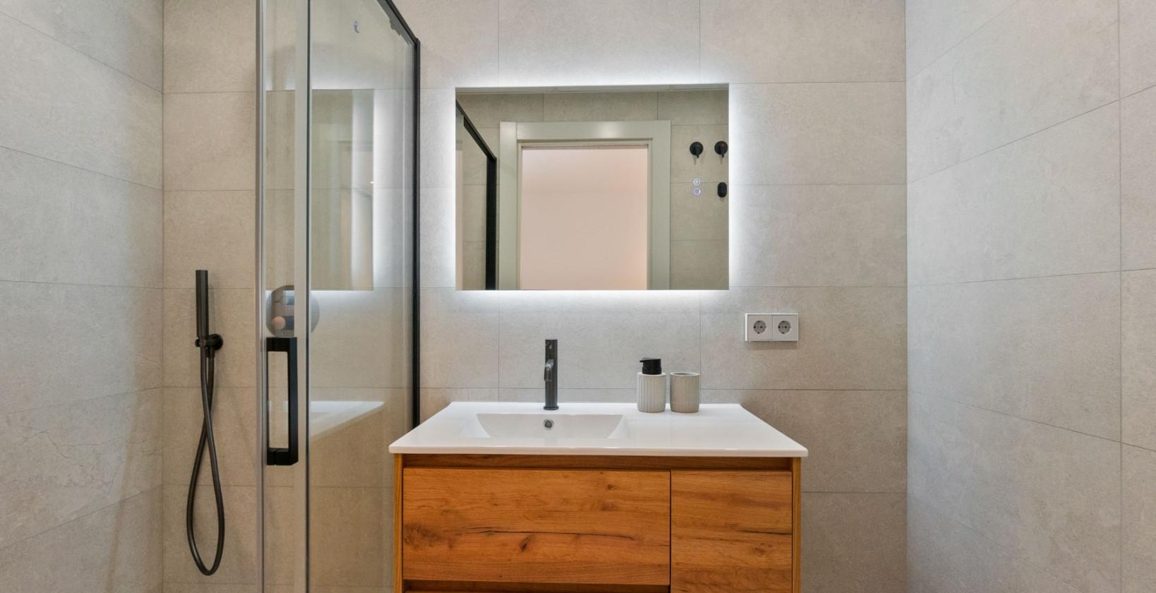 Resale - 3 Bedroom 2 Bathroom Apartamento in Torrevieja - Playa de La Acequion - Alicante Resale - 3 Bedroom 2 Bathroom Apartamento in Torrevieja - Playa de La Acequion - Alicante