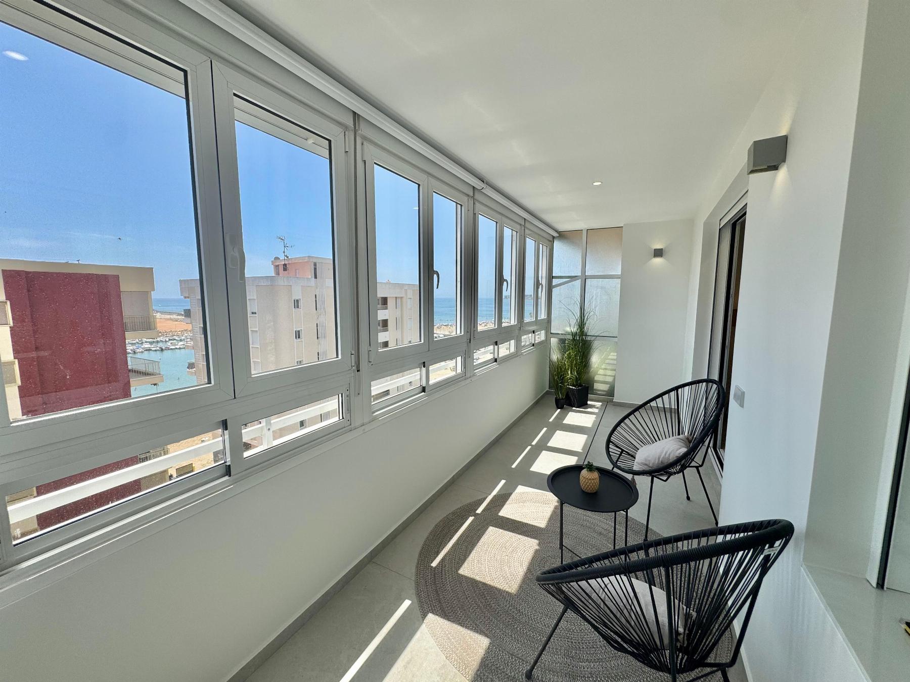 Resale - 3 Bedroom 2 Bathroom Apartamento in Torrevieja - Playa de La Acequion - Alicante Resale - 3 Bedroom 2 Bathroom Apartamento in Torrevieja - Playa de La Acequion - Alicante