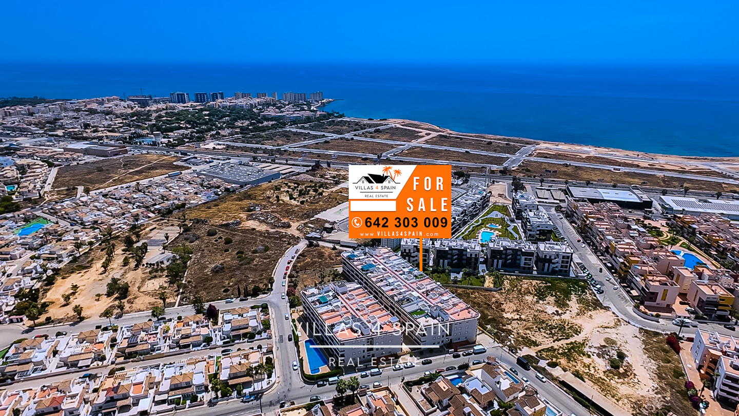Resale - 2 Bed 1 Bath Apartment with Roof Terrace and sea views - calle salustiana - Alicante Resale - 2 Bed 1 Bath Apartment with Roof Terrace and sea views - calle salustiana - Alicante