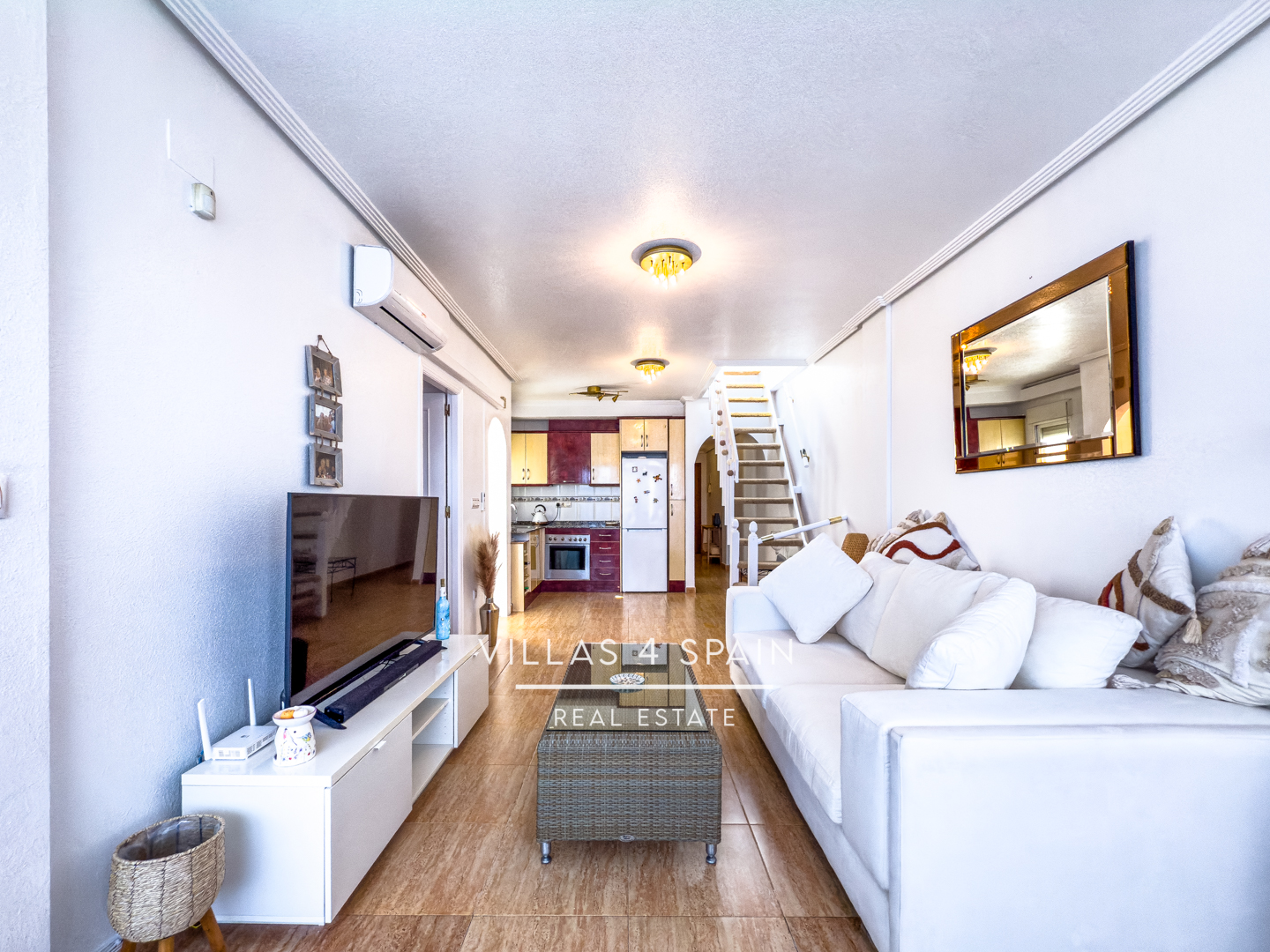 Resale - 2 Bed 1 Bath Apartment with Roof Terrace and sea views - calle salustiana - Alicante Resale - 2 Bed 1 Bath Apartment with Roof Terrace and sea views - calle salustiana - Alicante
