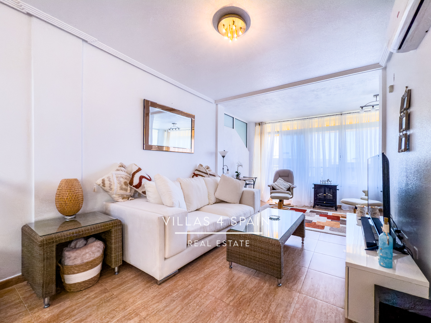 Resale - 2 Bed 1 Bath Apartment with Roof Terrace and sea views - calle salustiana - Alicante Resale - 2 Bed 1 Bath Apartment with Roof Terrace and sea views - calle salustiana - Alicante