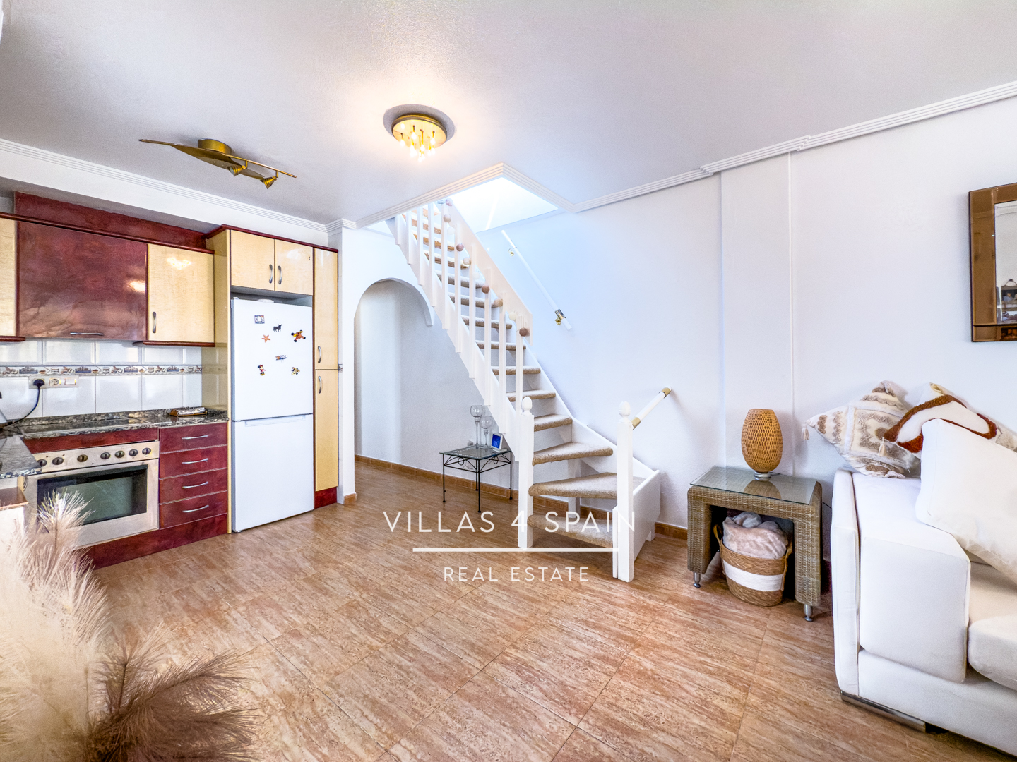 Resale - 2 Bed 1 Bath Apartment with Roof Terrace and sea views - calle salustiana - Alicante Resale - 2 Bed 1 Bath Apartment with Roof Terrace and sea views - calle salustiana - Alicante