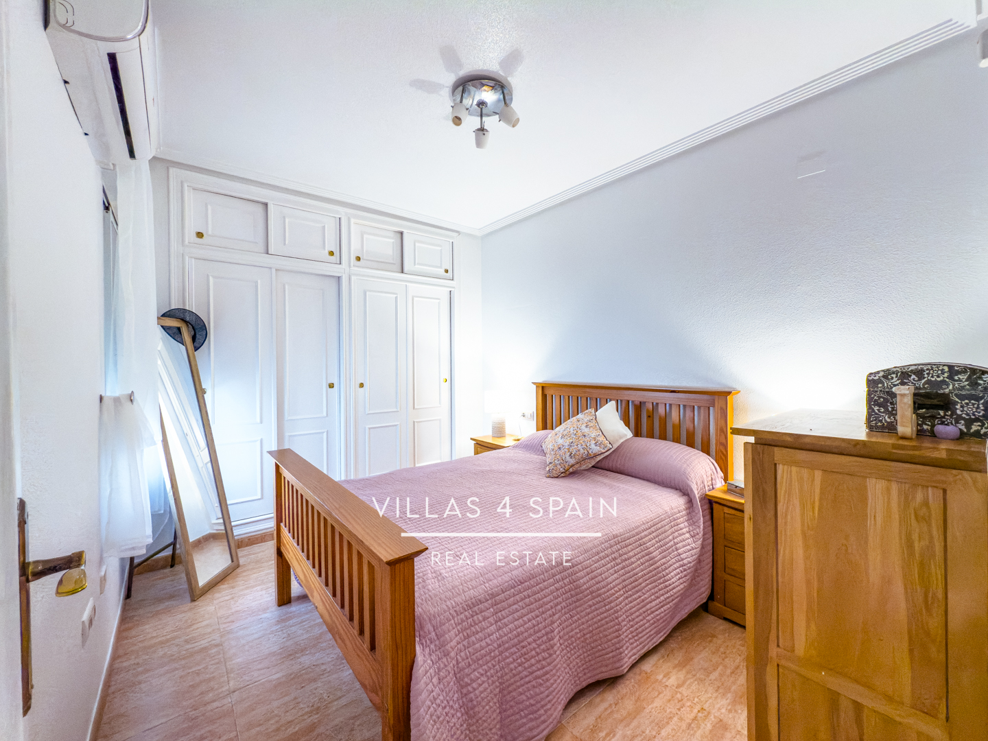 Resale - 2 Bed 1 Bath Apartment with Roof Terrace and sea views - calle salustiana - Alicante Resale - 2 Bed 1 Bath Apartment with Roof Terrace and sea views - calle salustiana - Alicante