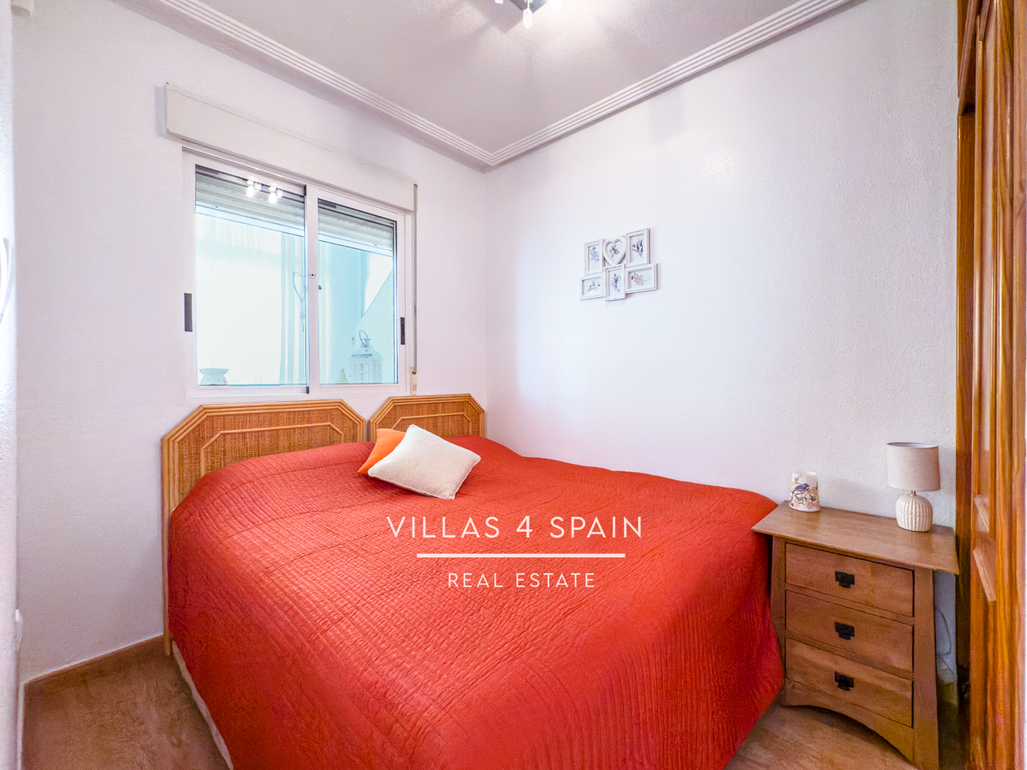 Resale - 2 Bed 1 Bath Apartment with Roof Terrace and sea views - calle salustiana - Alicante Resale - 2 Bed 1 Bath Apartment with Roof Terrace and sea views - calle salustiana - Alicante