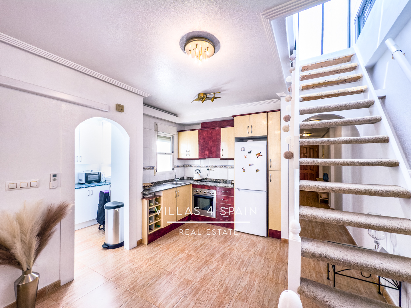 Resale - 2 Bed 1 Bath Apartment with Roof Terrace and sea views - calle salustiana - Alicante Resale - 2 Bed 1 Bath Apartment with Roof Terrace and sea views - calle salustiana - Alicante