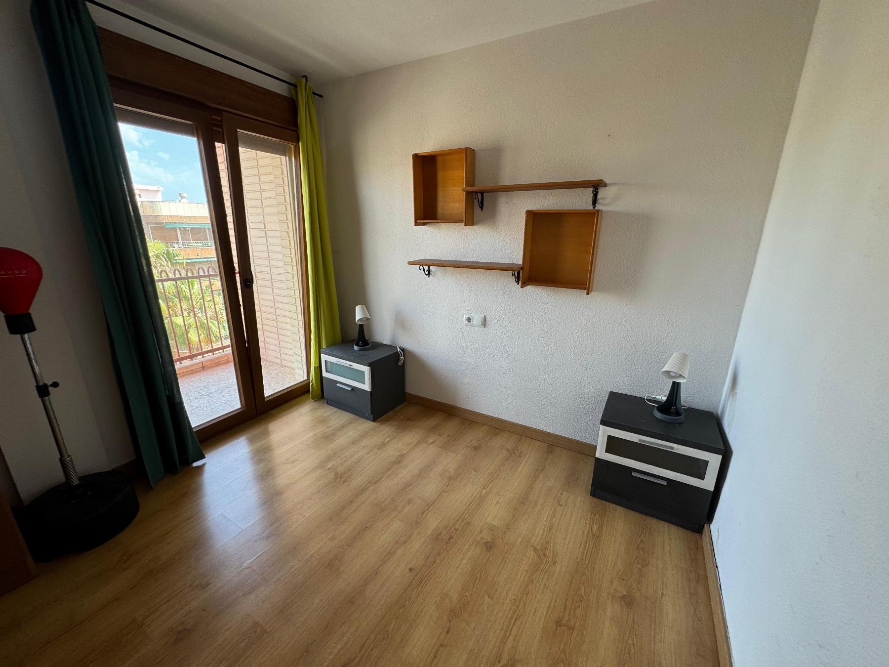 Resale - 3 Bedroom 1 Bathroom Apartamento in Torrevieja - Playa Acequion - Alicante Resale - 3 Bedroom 1 Bathroom Apartamento in Torrevieja - Playa Acequion - Alicante