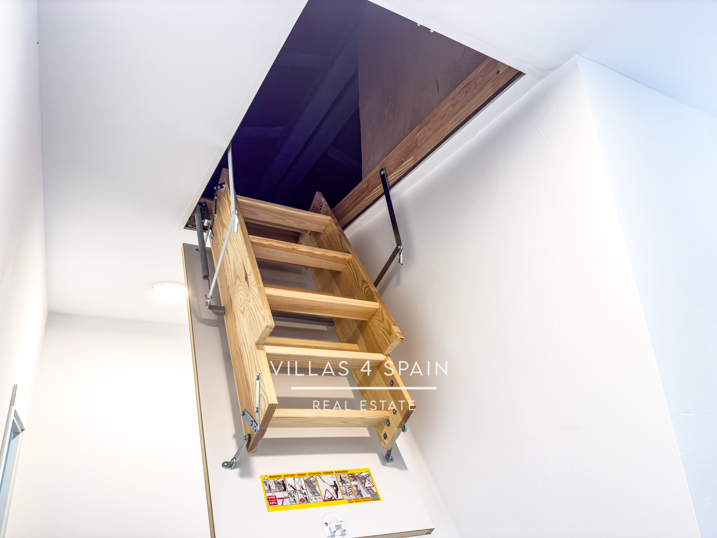 Resale - 4 Bed 3 Bath Townhouse in La Canalosa, Alicante, Fully off grid - Calle Vereda - Alicante Resale - 4 Bed 3 Bath Townhouse in La Canalosa, Alicante, Fully off grid - Calle Vereda - Alicante