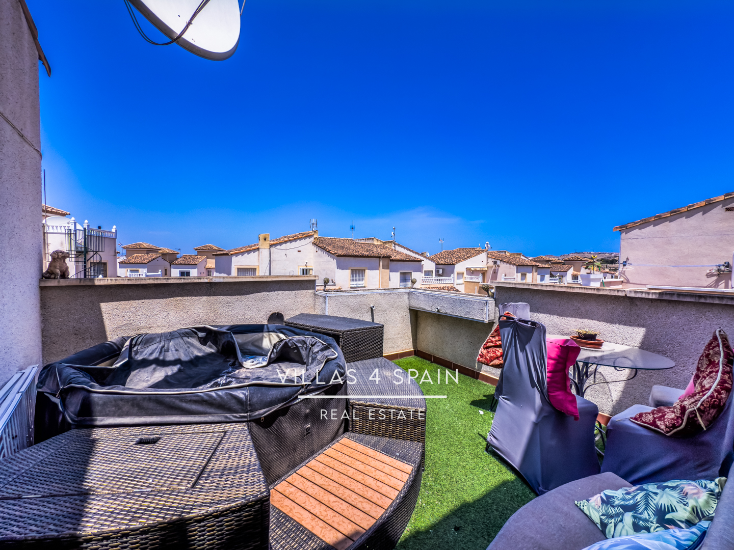 Resale - 3 Bed 2 Bath Townhouse in Montebello, Algorfa - av. romero - Alicante Resale - 3 Bed 2 Bath Townhouse in Montebello, Algorfa - av. romero - Alicante
