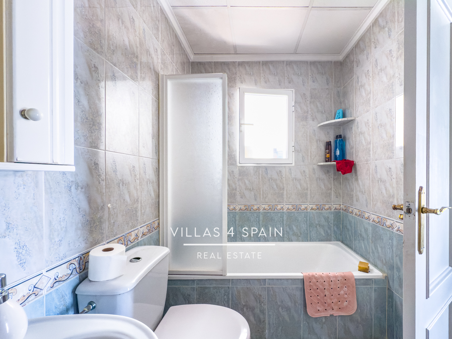 Resale - 3 Bed 2 Bath Townhouse in Montebello, Algorfa - av. romero - Alicante Resale - 3 Bed 2 Bath Townhouse in Montebello, Algorfa - av. romero - Alicante