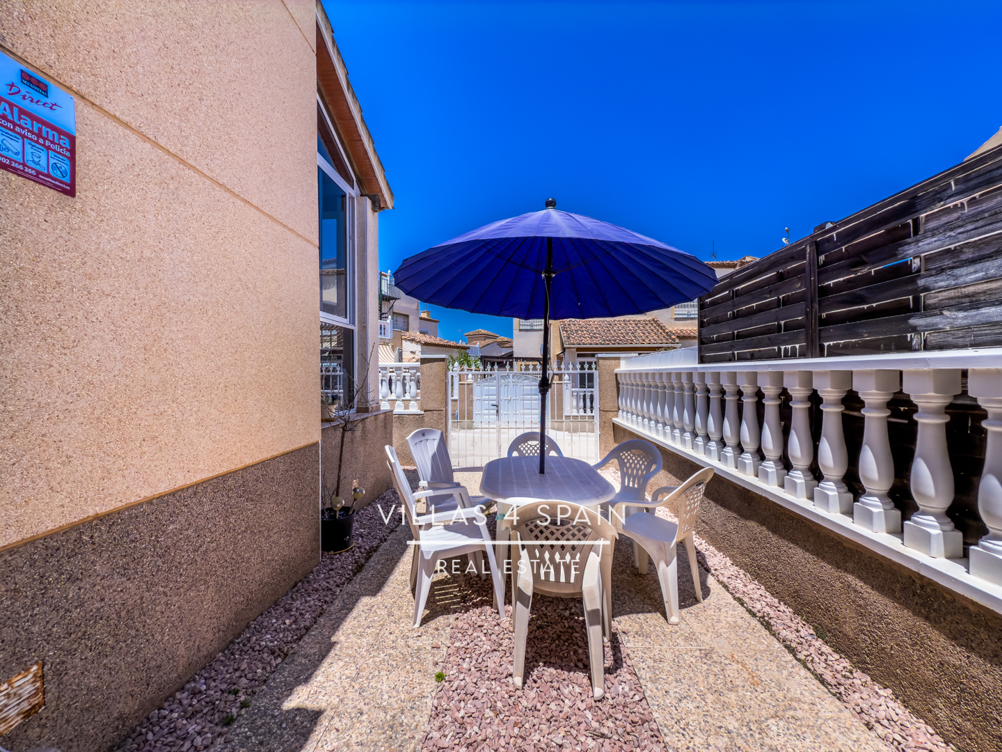 Resale - 3 Bed 2 Bath Townhouse in Montebello, Algorfa - av. romero - Alicante Resale - 3 Bed 2 Bath Townhouse in Montebello, Algorfa - av. romero - Alicante
