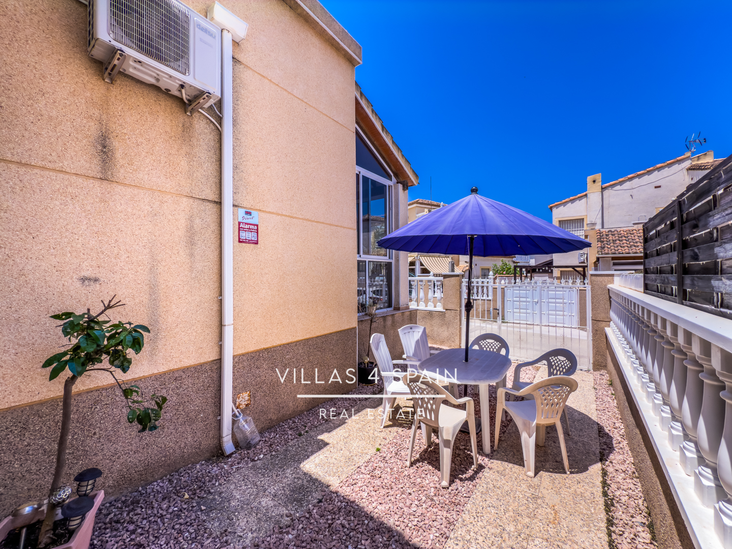 Resale - 3 Bed 2 Bath Townhouse in Montebello, Algorfa - av. romero - Alicante Resale - 3 Bed 2 Bath Townhouse in Montebello, Algorfa - av. romero - Alicante
