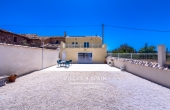 CV4S2917, 4 Bed 3 Bath Townhouse in La Canalosa, Alicante, Fully off grid