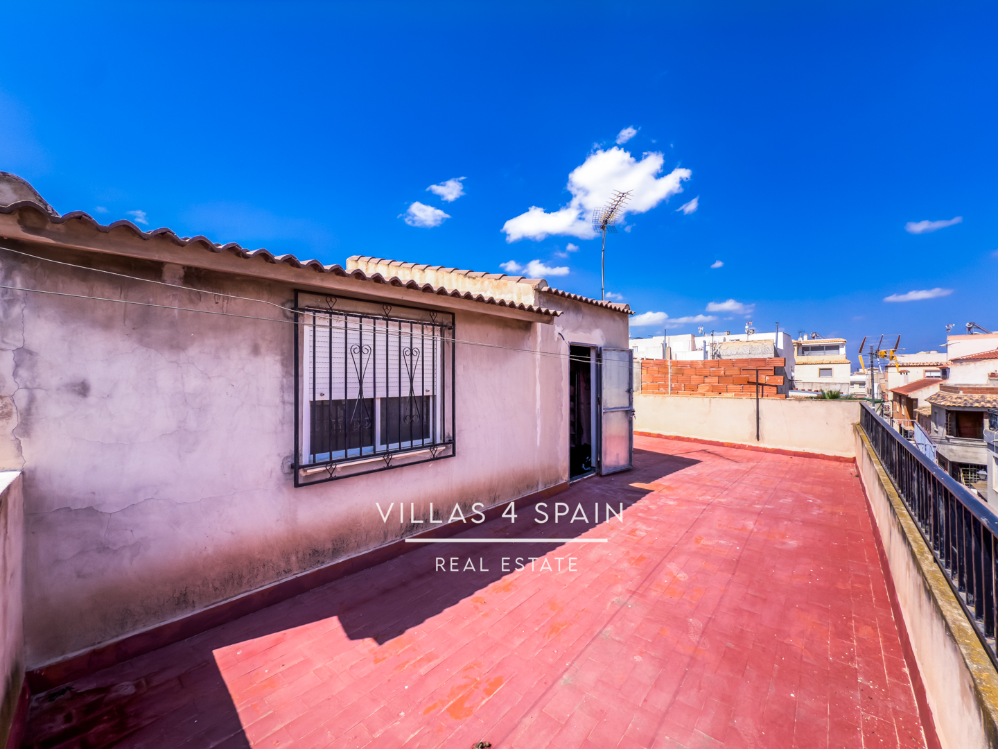 Resale - 8 Bed 4 Bath Townhouse in Fortuna For Sale - av. salvador allende - Murcia Resale - 8 Bed 4 Bath Townhouse in Fortuna For Sale - av. salvador allende - Murcia