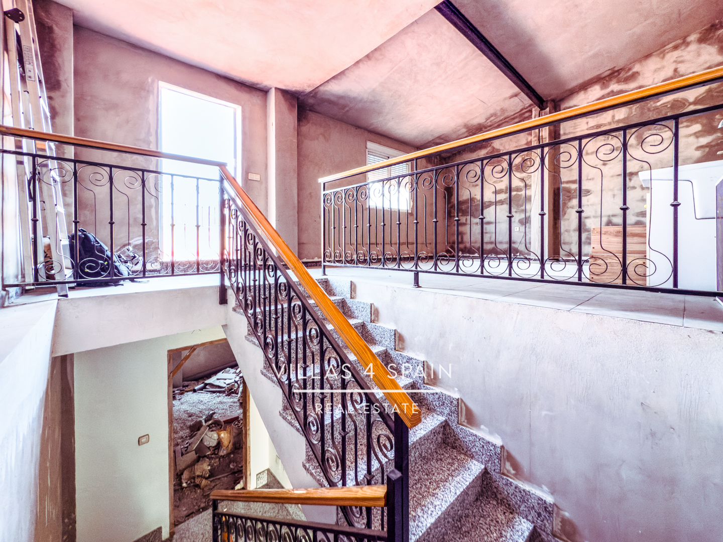 Resale - 8 Bed 4 Bath Townhouse in Fortuna For Sale - av. salvador allende - Murcia Resale - 8 Bed 4 Bath Townhouse in Fortuna For Sale - av. salvador allende - Murcia