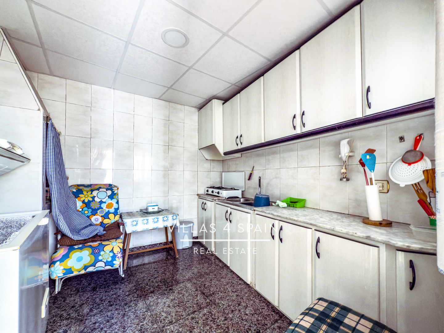 Resale - 8 Bed 4 Bath Townhouse in Fortuna For Sale - av. salvador allende - Murcia Resale - 8 Bed 4 Bath Townhouse in Fortuna For Sale - av. salvador allende - Murcia