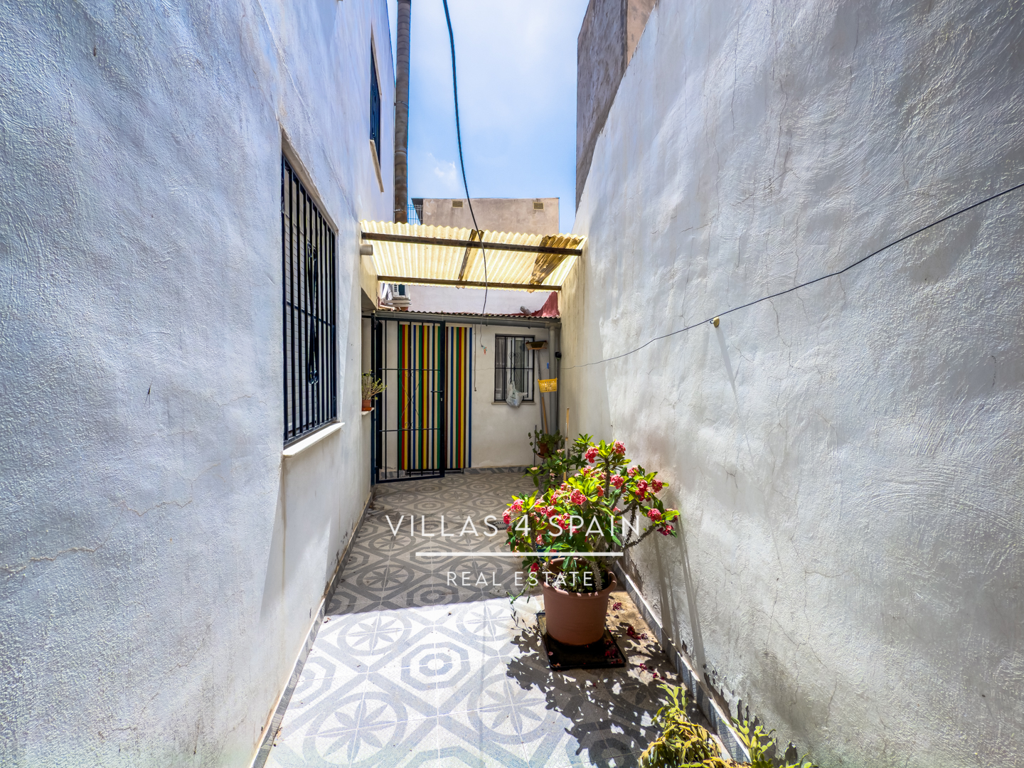 Resale - 8 Bed 4 Bath Townhouse in Fortuna For Sale - av. salvador allende - Murcia Resale - 8 Bed 4 Bath Townhouse in Fortuna For Sale - av. salvador allende - Murcia