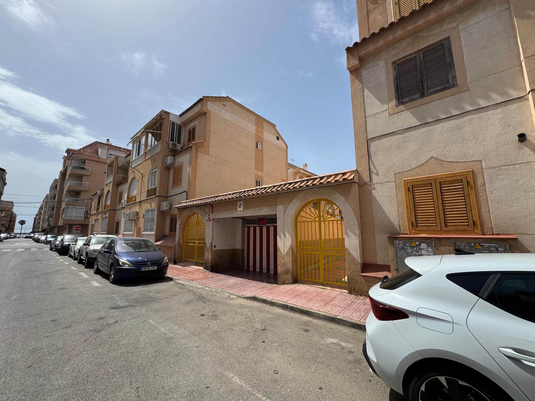 Sold - Garaje in Torrevieja - Playa del Acequión - Alicante Sold - Garaje in Torrevieja - Playa del Acequión - Alicante