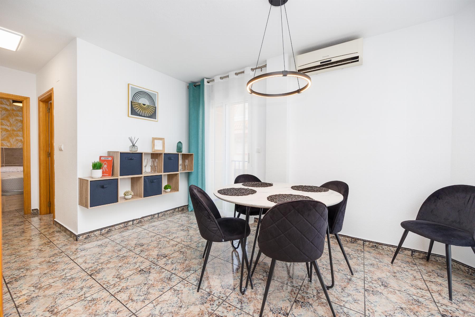 Resale - 3 Bedroom 2 Bathroom Apartamento in Torrevieja - PLAYA NAUFRAGOS - Alicante Resale - 3 Bedroom 2 Bathroom Apartamento in Torrevieja - PLAYA NAUFRAGOS - Alicante