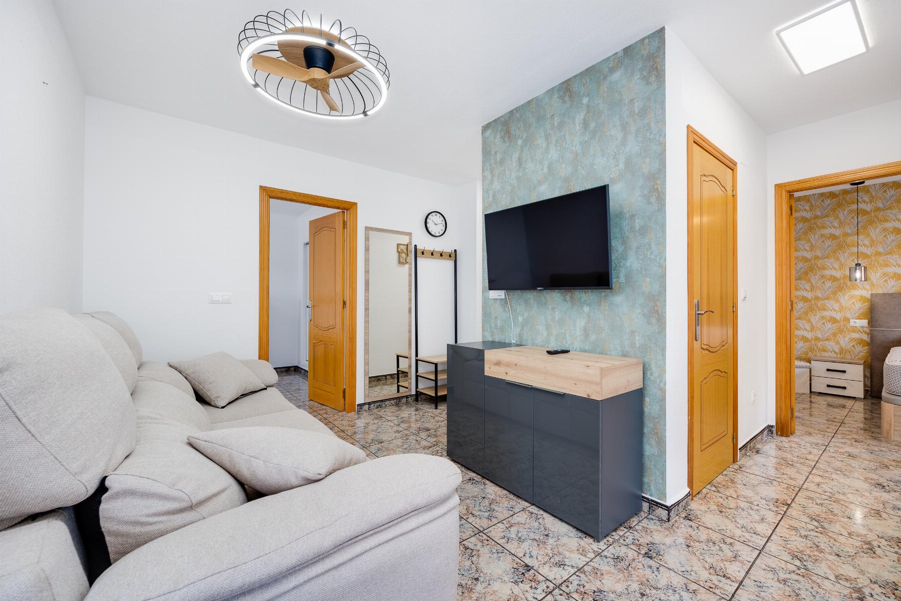 Resale - 3 Bedroom 2 Bathroom Apartamento in Torrevieja - PLAYA NAUFRAGOS - Alicante Resale - 3 Bedroom 2 Bathroom Apartamento in Torrevieja - PLAYA NAUFRAGOS - Alicante