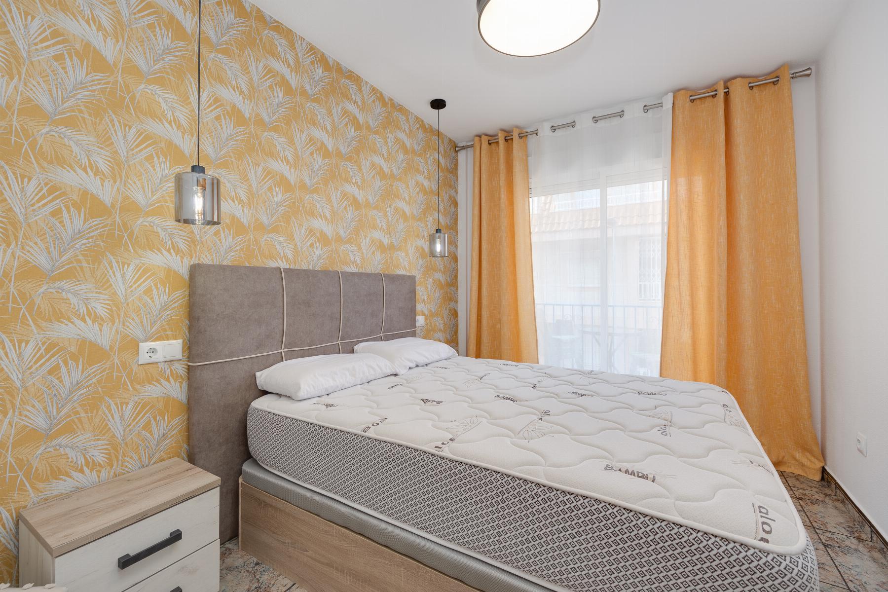 Resale - 3 Bedroom 2 Bathroom Apartamento in Torrevieja - PLAYA NAUFRAGOS - Alicante Resale - 3 Bedroom 2 Bathroom Apartamento in Torrevieja - PLAYA NAUFRAGOS - Alicante