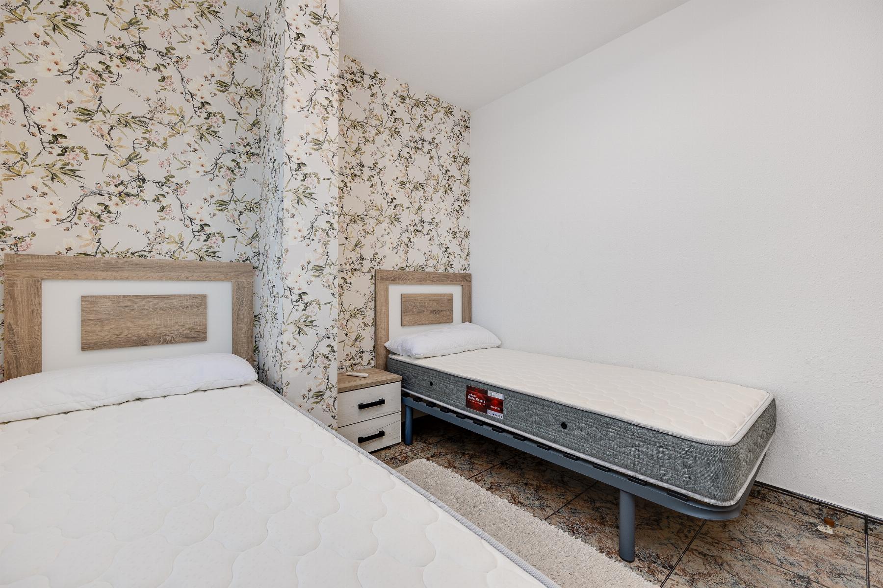 Resale - 3 Bedroom 2 Bathroom Apartamento in Torrevieja - PLAYA NAUFRAGOS - Alicante Resale - 3 Bedroom 2 Bathroom Apartamento in Torrevieja - PLAYA NAUFRAGOS - Alicante