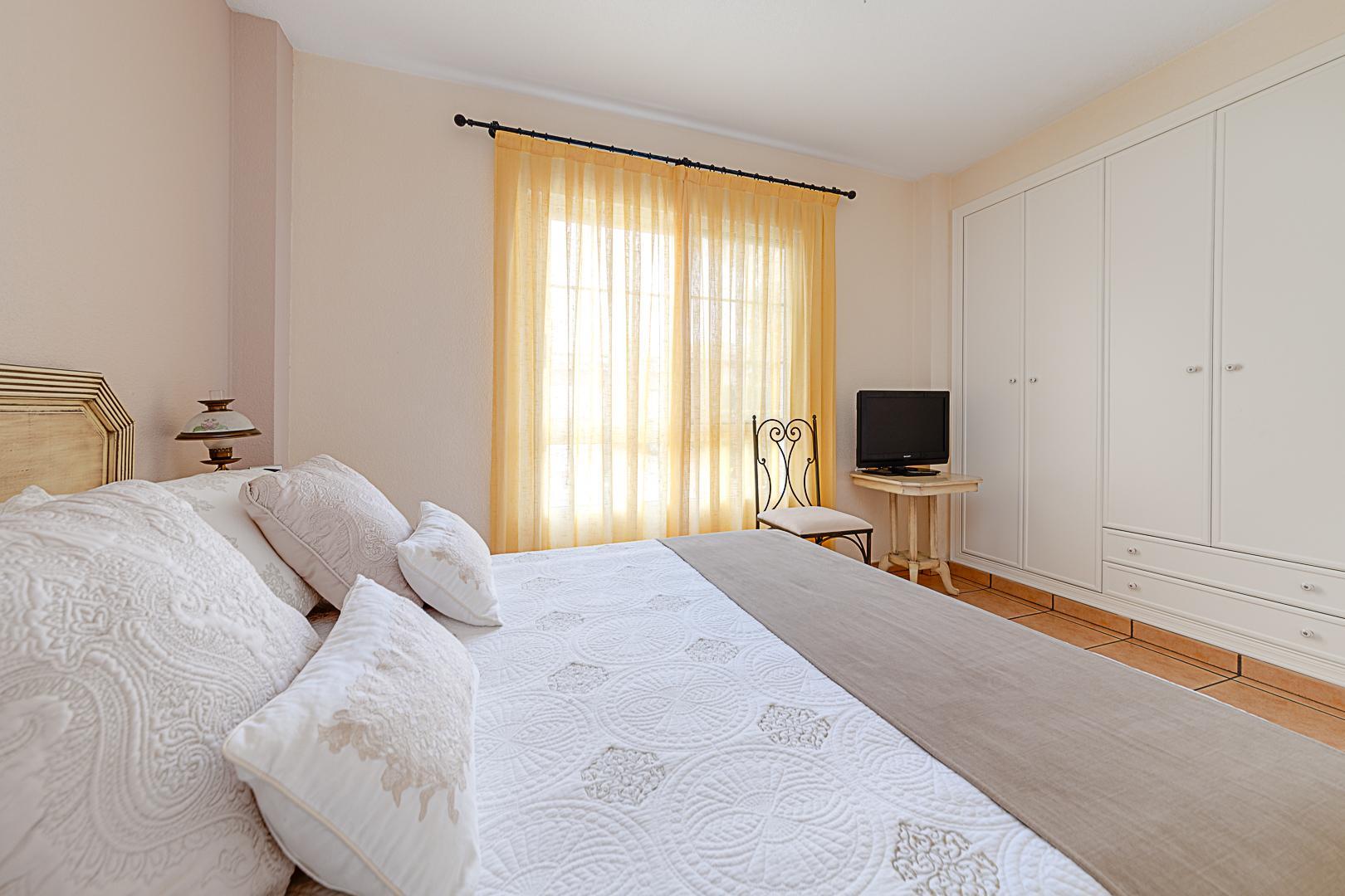 Resale - 5 Bedroom 3 Bathroom Chalet in Torrevieja - La Veleta - Alicante Resale - 5 Bedroom 3 Bathroom Chalet in Torrevieja - La Veleta - Alicante