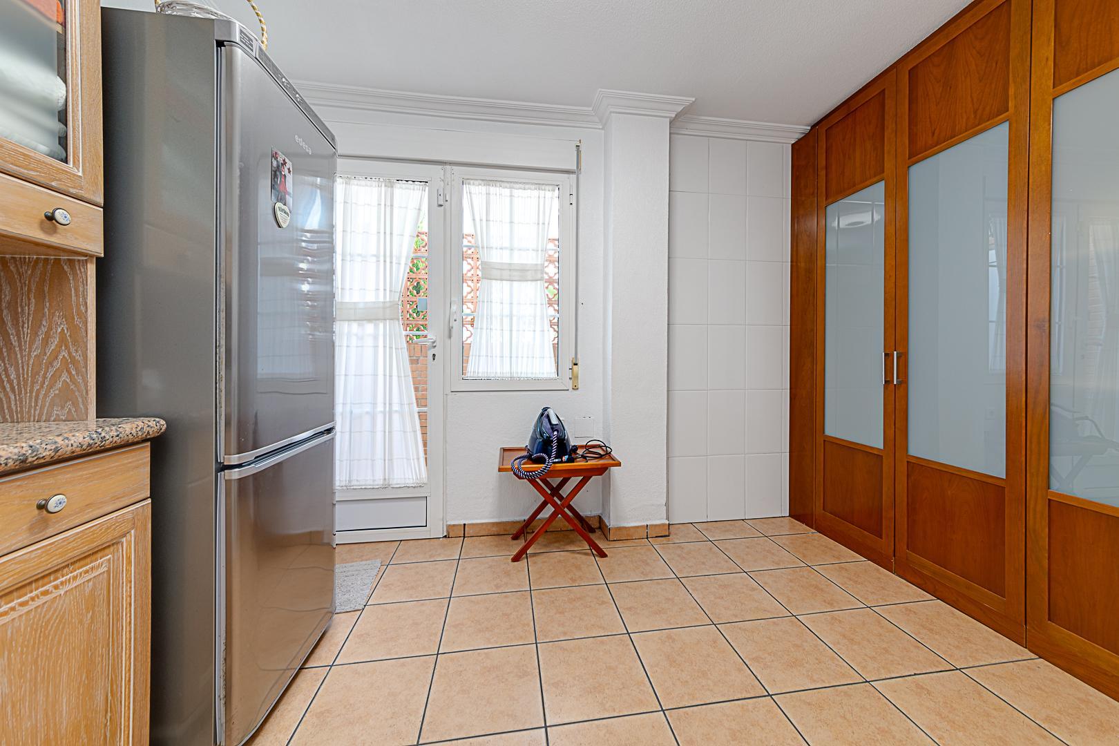 Resale - 5 Bedroom 3 Bathroom Chalet in Torrevieja - La Veleta - Alicante Resale - 5 Bedroom 3 Bathroom Chalet in Torrevieja - La Veleta - Alicante