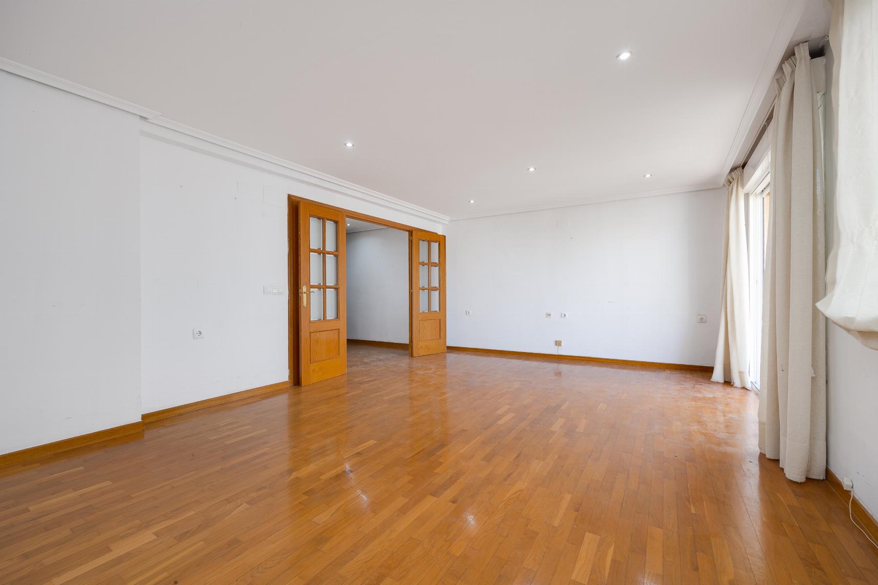 Resale - 3 Bedroom 2 Bathroom Apartamento in Torrevieja - centro - Alicante Resale - 3 Bedroom 2 Bathroom Apartamento in Torrevieja - centro - Alicante
