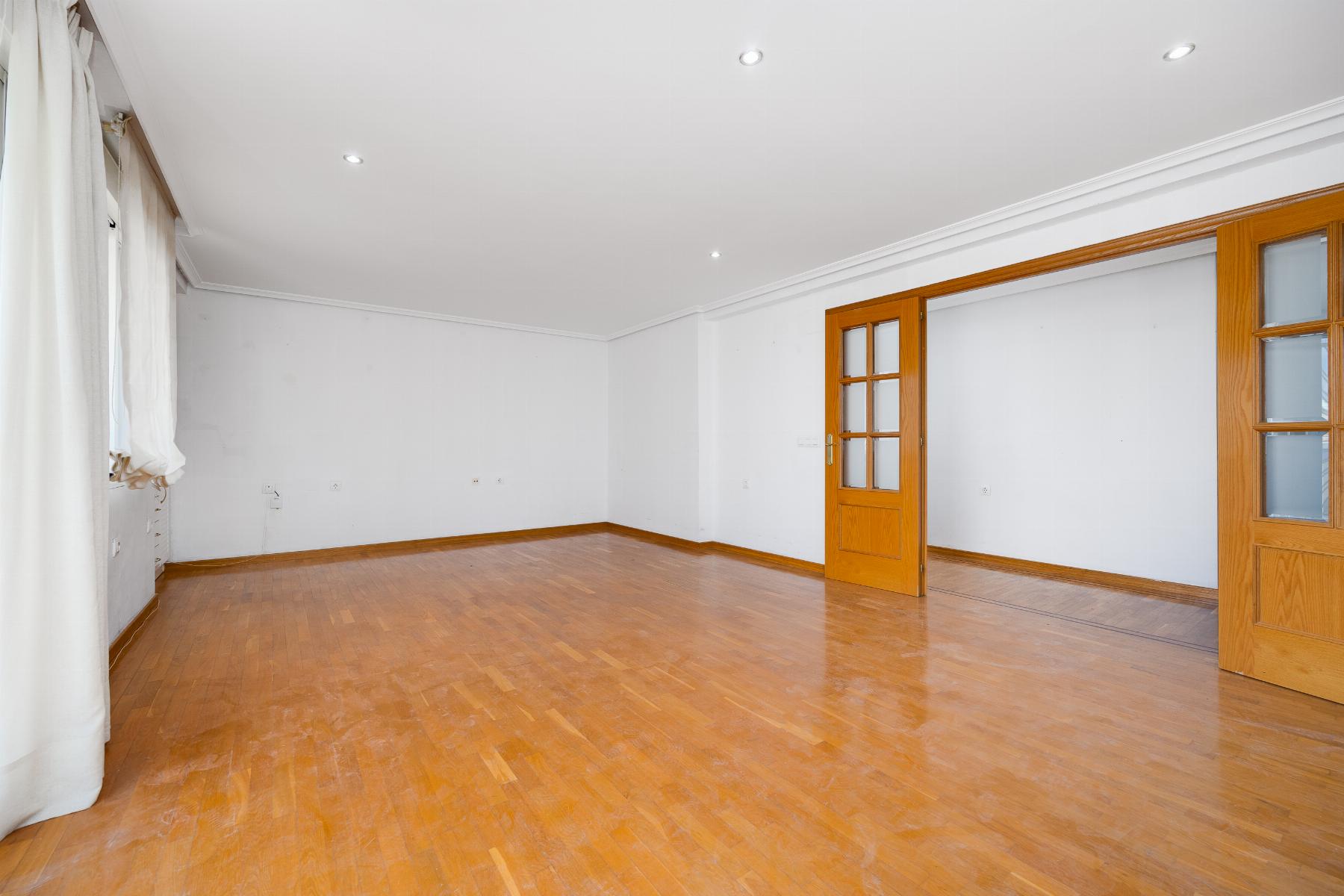 Resale - 3 Bedroom 2 Bathroom Apartamento in Torrevieja - centro - Alicante Resale - 3 Bedroom 2 Bathroom Apartamento in Torrevieja - centro - Alicante