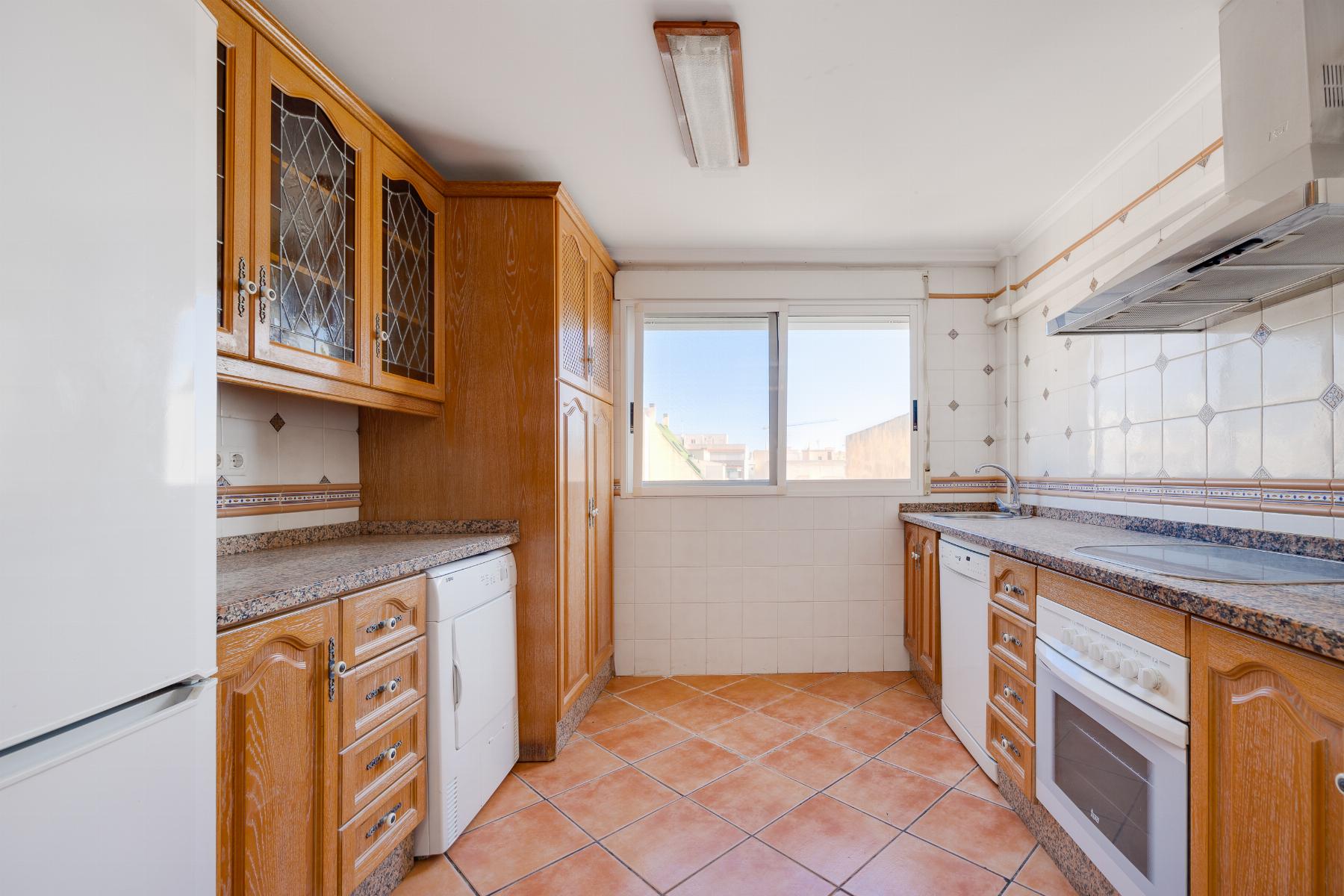 Resale - 3 Bedroom 2 Bathroom Apartamento in Torrevieja - centro - Alicante Resale - 3 Bedroom 2 Bathroom Apartamento in Torrevieja - centro - Alicante