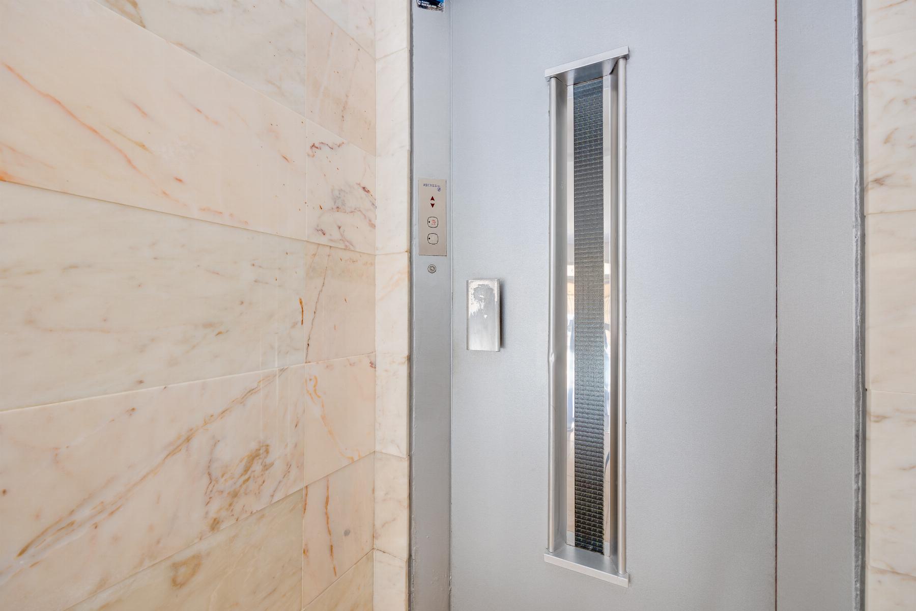 Resale - 3 Bedroom 2 Bathroom Apartamento in Torrevieja - centro - Alicante Resale - 3 Bedroom 2 Bathroom Apartamento in Torrevieja - centro - Alicante